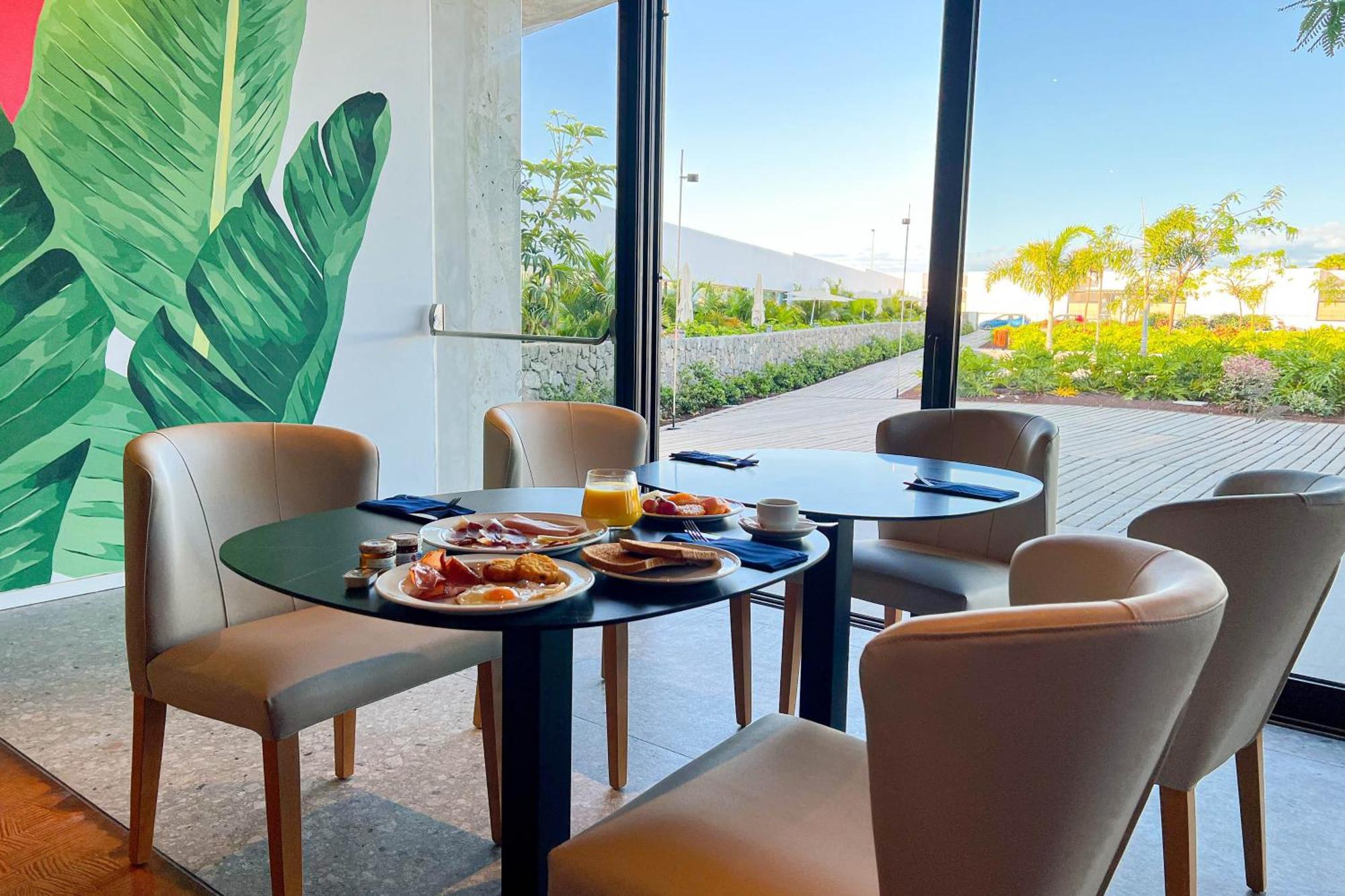 Resort Cordial Santa Agueda & Perchel Beach Club Ла-Плайя-де-Арнегин Экстерьер фото